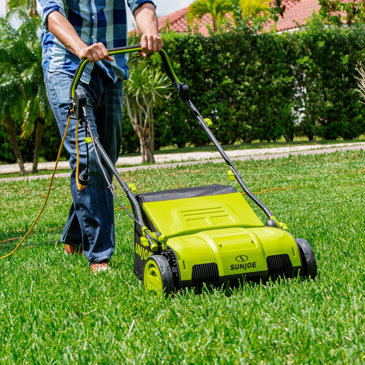 Electric 15 Lawn Dethatcher + Scarifier H589