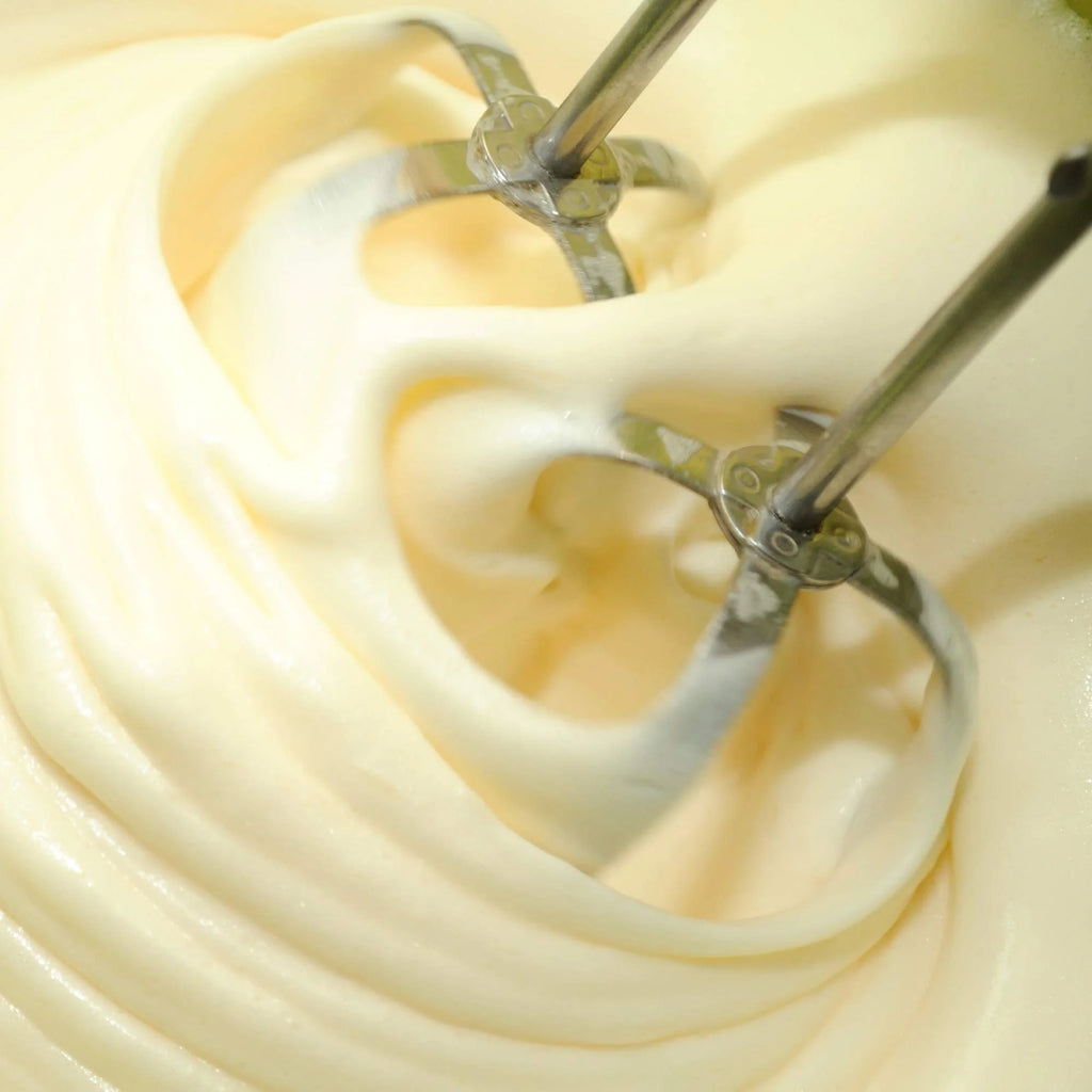 6-Speed Hand Mixer with Dough Hook and Flat Beater S27582
