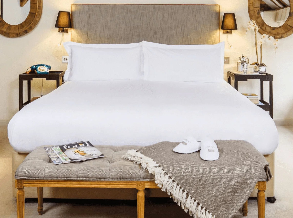 Jacquard White Top Sheet with Pocket 86 x 92 Full Z732747