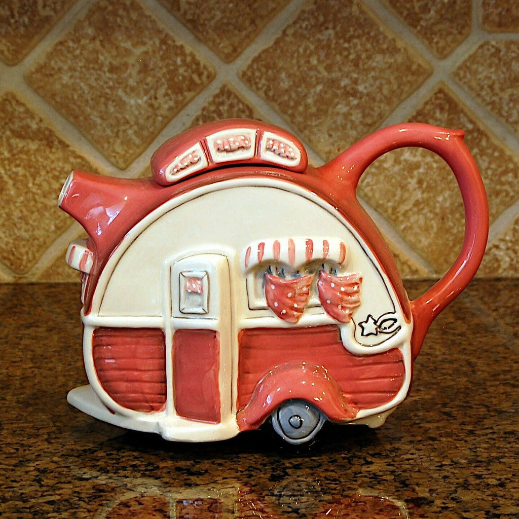 Pink Teapot U17573