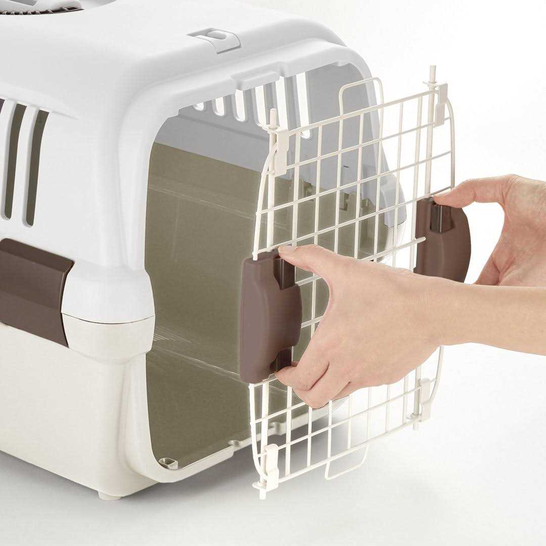 Pet Travel Carrier B854