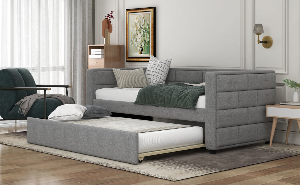 Pull Out Full Size Upholstered Sofa Bed with Rollers Z511390
