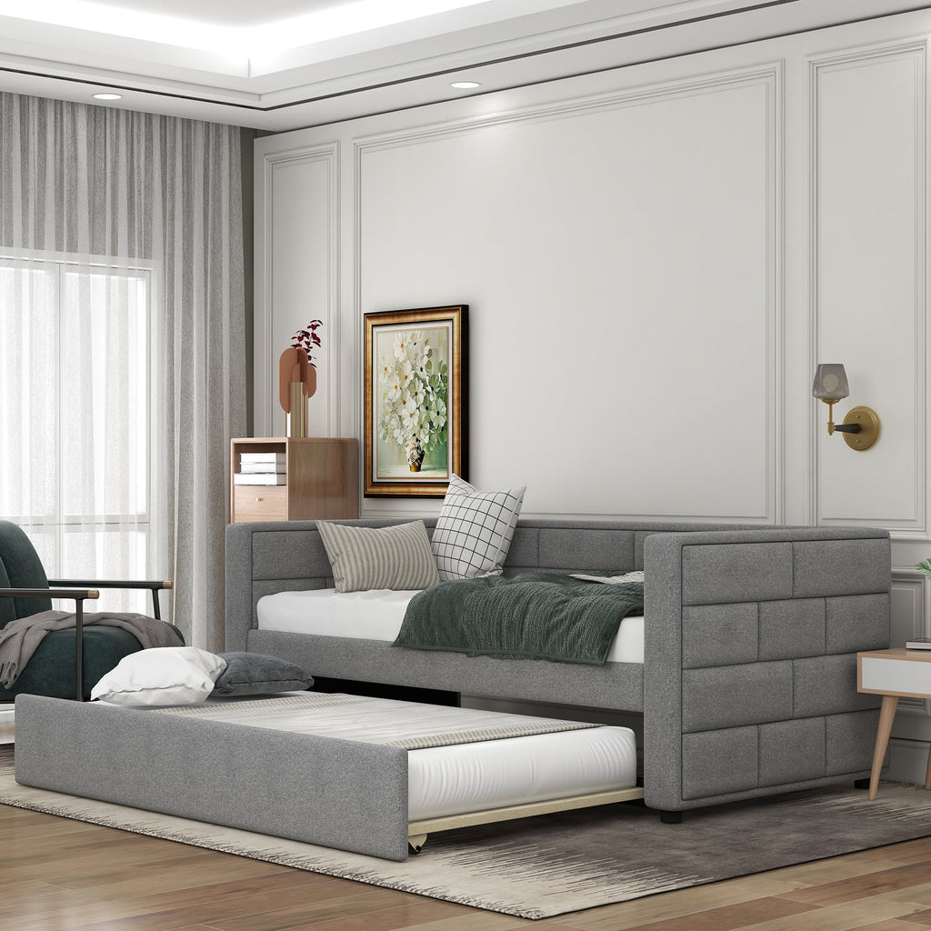 Pull Out Full Size Upholstered Sofa Bed with Rollers Z511390