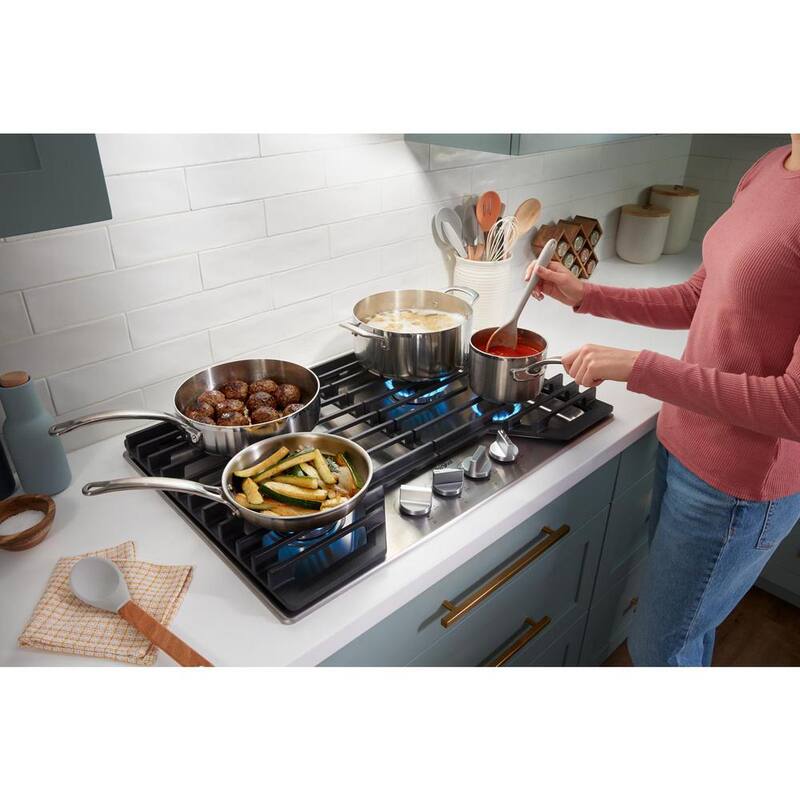 5 Burners Recessed Gas Cooktop in Stainless Steel N44221