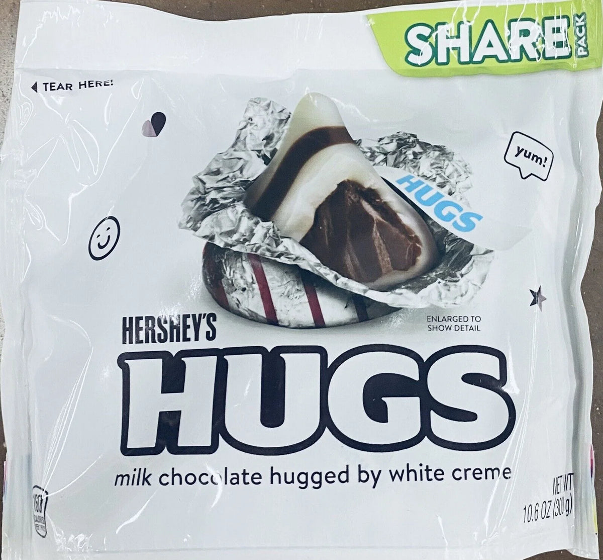 Milk Chocolate and White Creme Candy 10.6 Oz Bag C36693