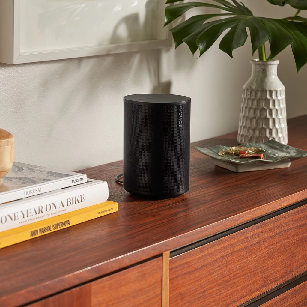 Black Wireless Smart Speaker with Bluetooth F647