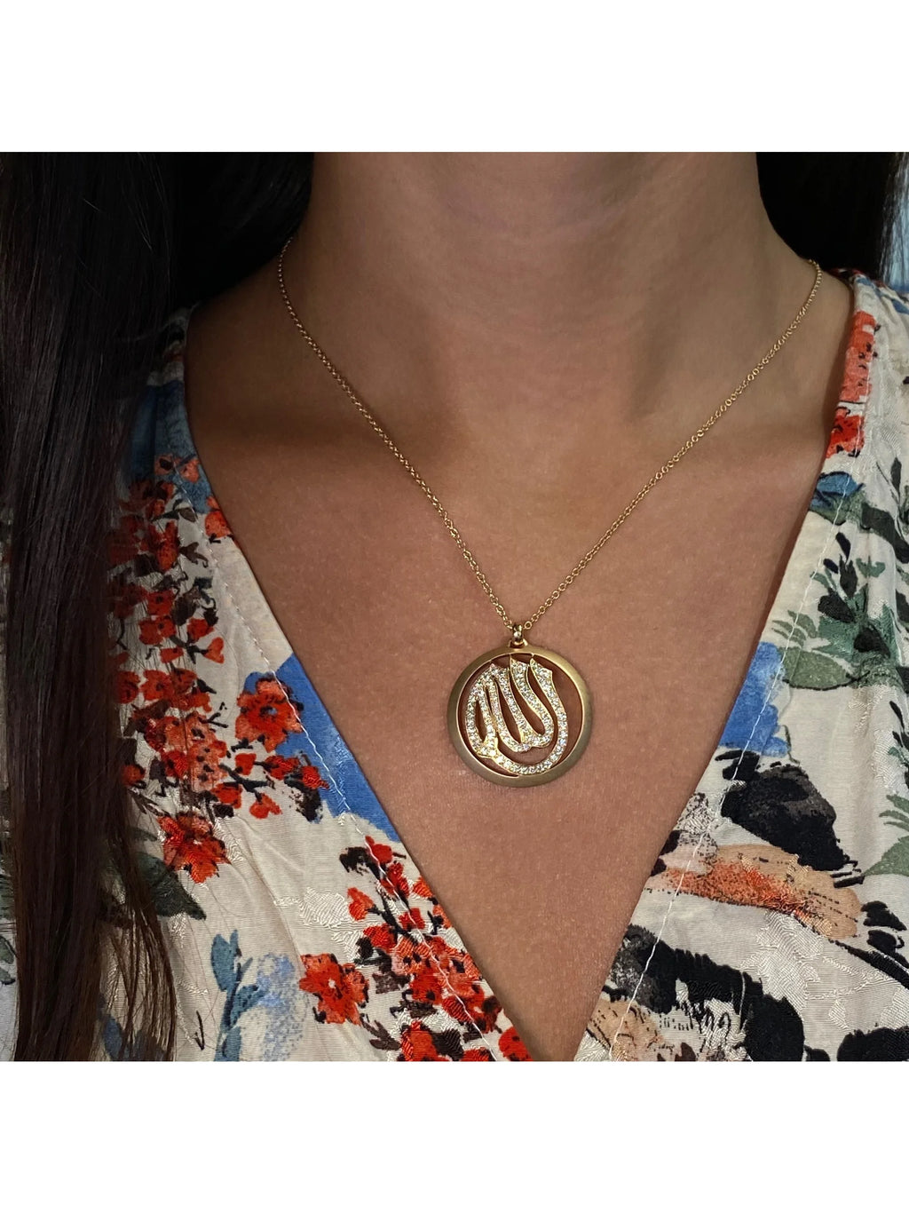 18K Yellow Gold Diamond Pendant Necklace D31793