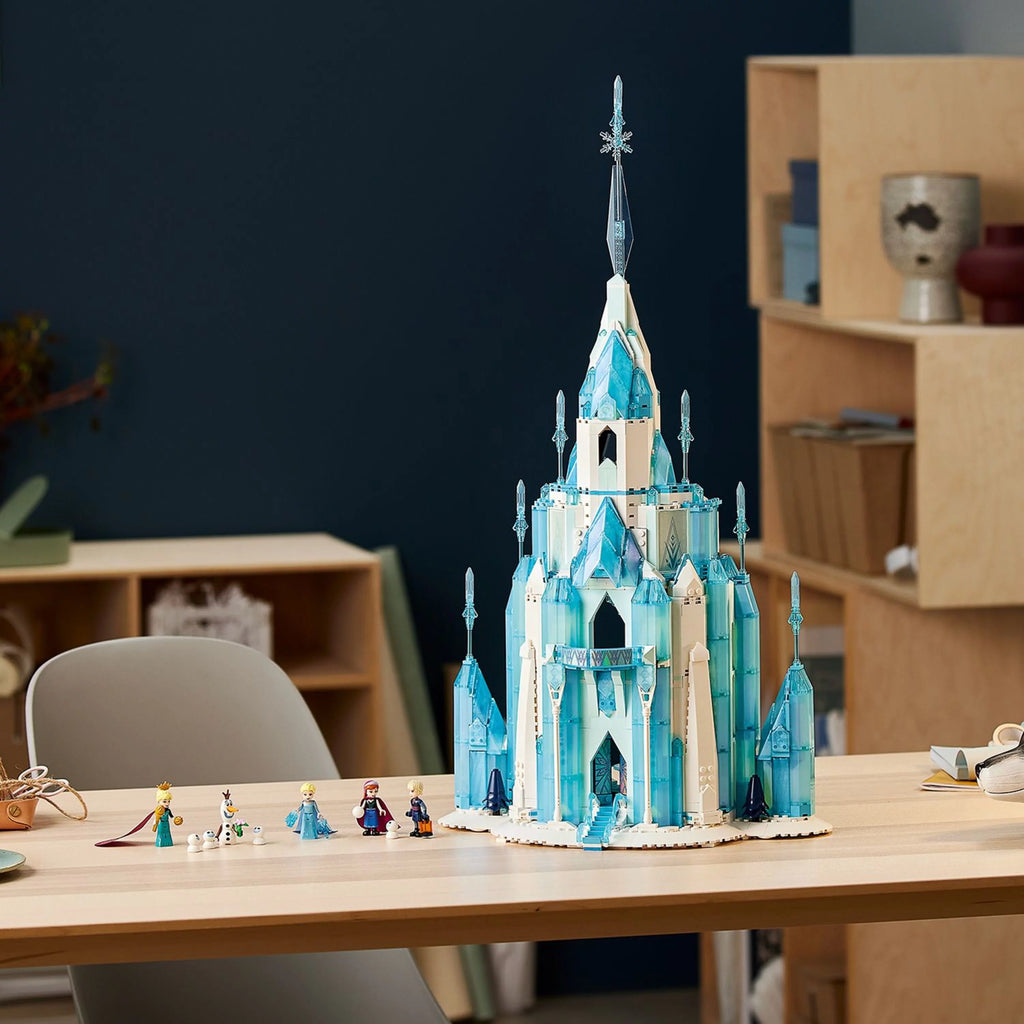 Ice Castle Building Toy with Anna and Elsa Mini Doll Figures I72119