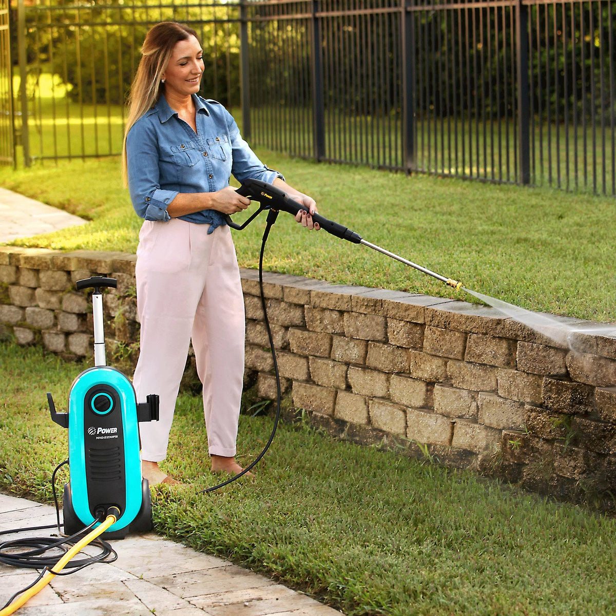 2200 PSI Electric Pressure Washer F45425